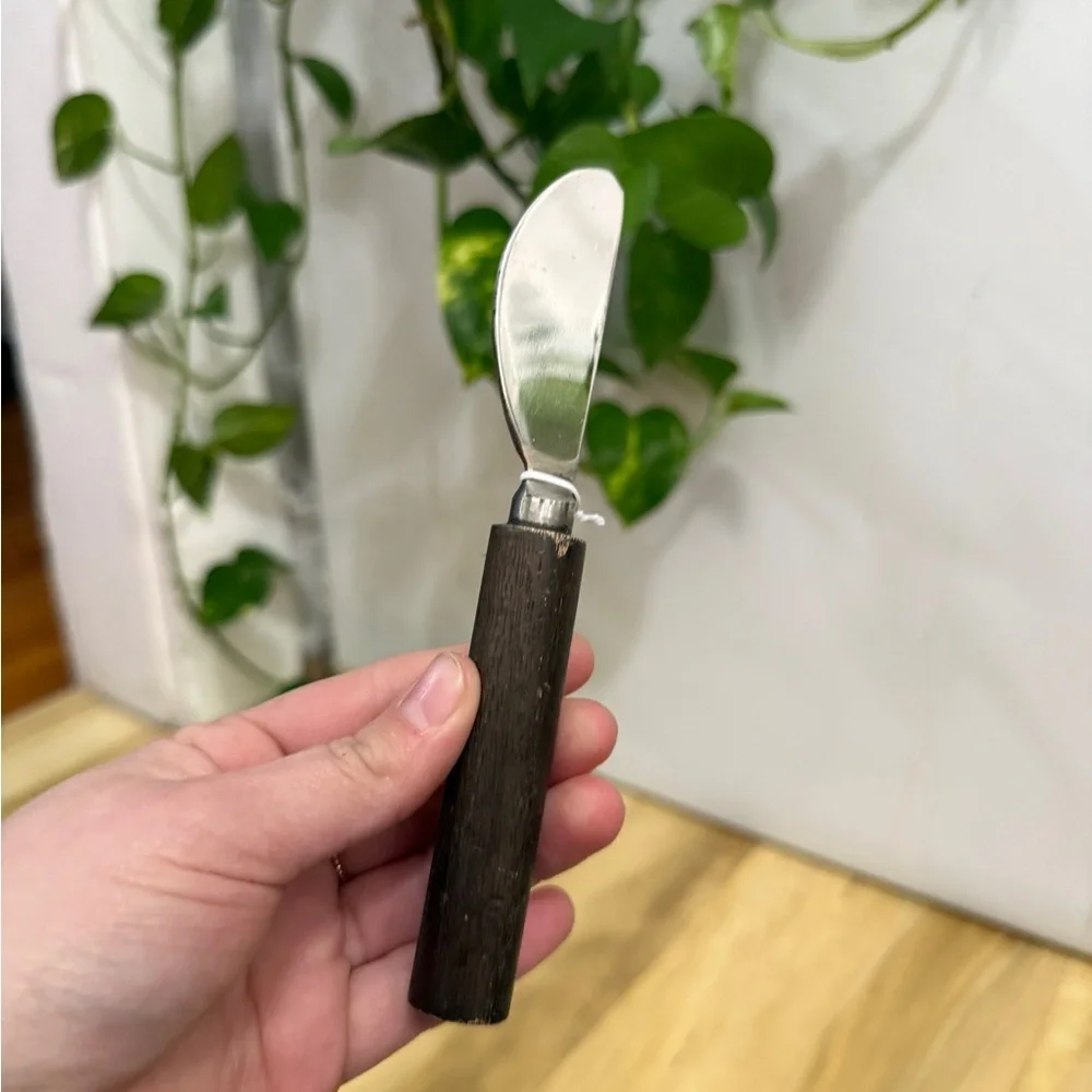 Silver and Brown Spreader Knife